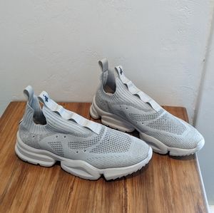 Sia Collective CV 0.02 Shoes